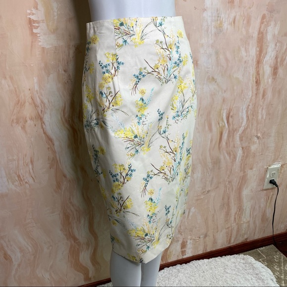 Antonio Melani Rosalie Skirt Size 2 - Picture 2 of 8